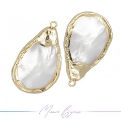 Pearl Pedants in Gold Brass