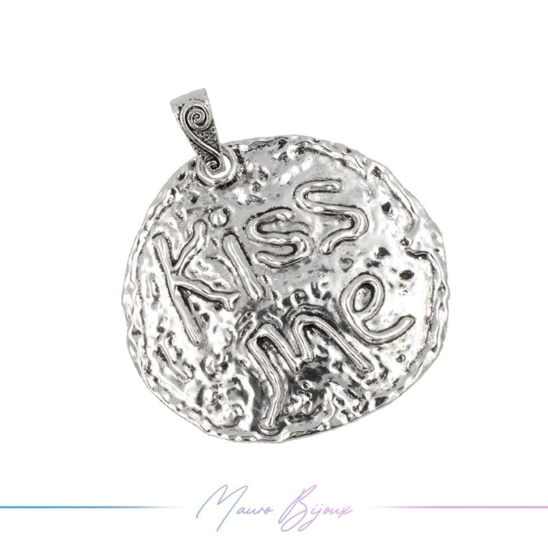 Metal Pendants Kiss Me 1 Piece