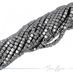Ematite Argento Cubo Liscio (Filo di 40 cm)