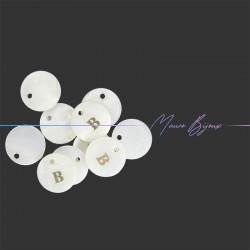 Nacre Letters B in Gold 13mm