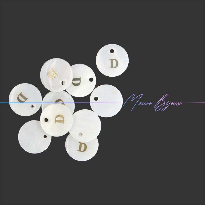 Ciondoli Madreperla Letterine D in Oro 13mm