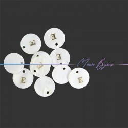 Nacre Letters E in Gold 13mm