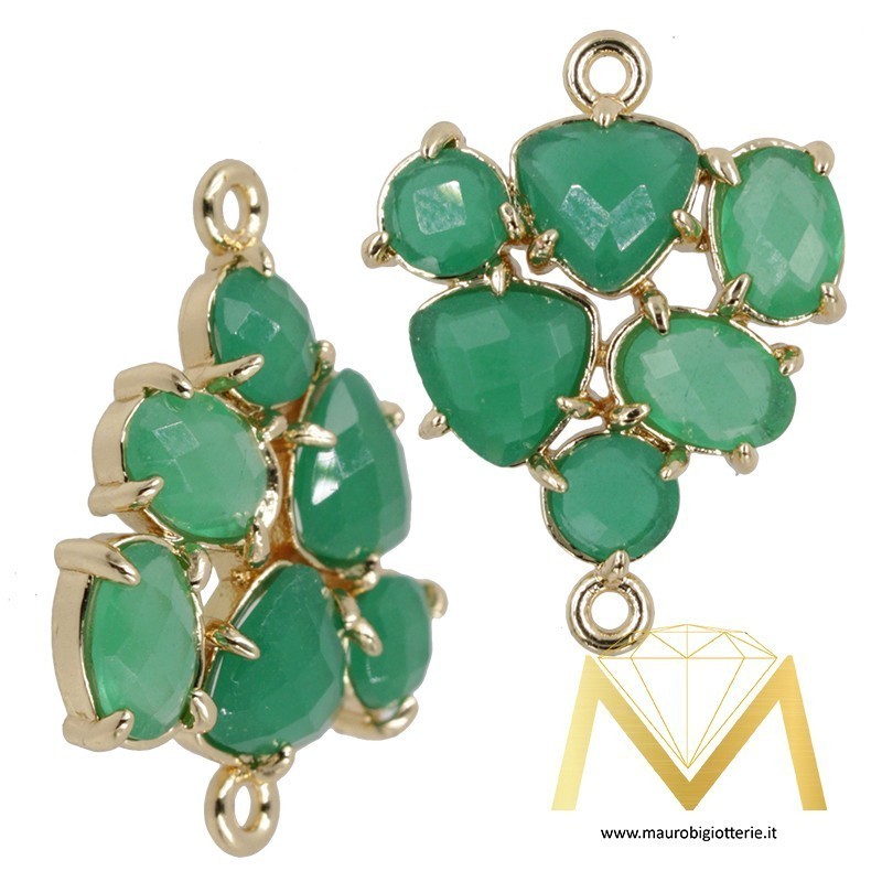 Triangle Pendant with Cat's Eye color Green